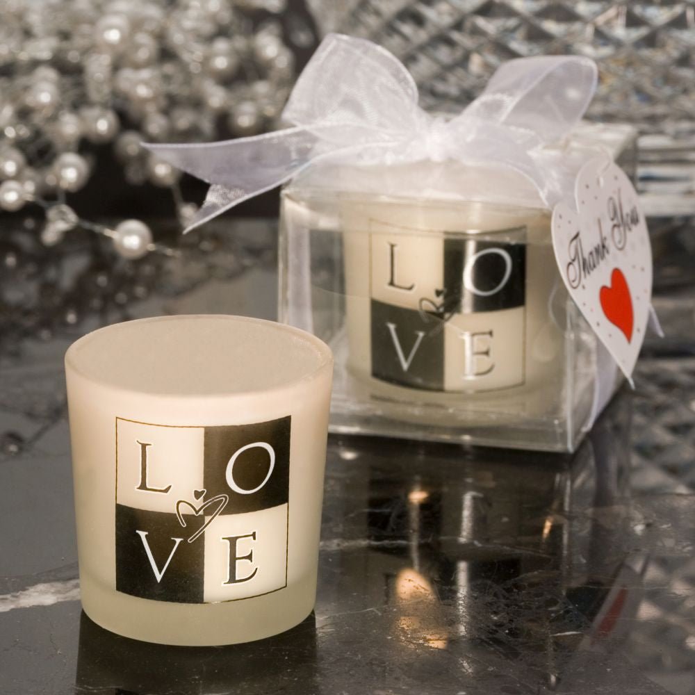 https://www.foreverweddingfavors.com/cdn/shop/products/love-design-candle-favors-981889_1000x.jpg?v=1686403268