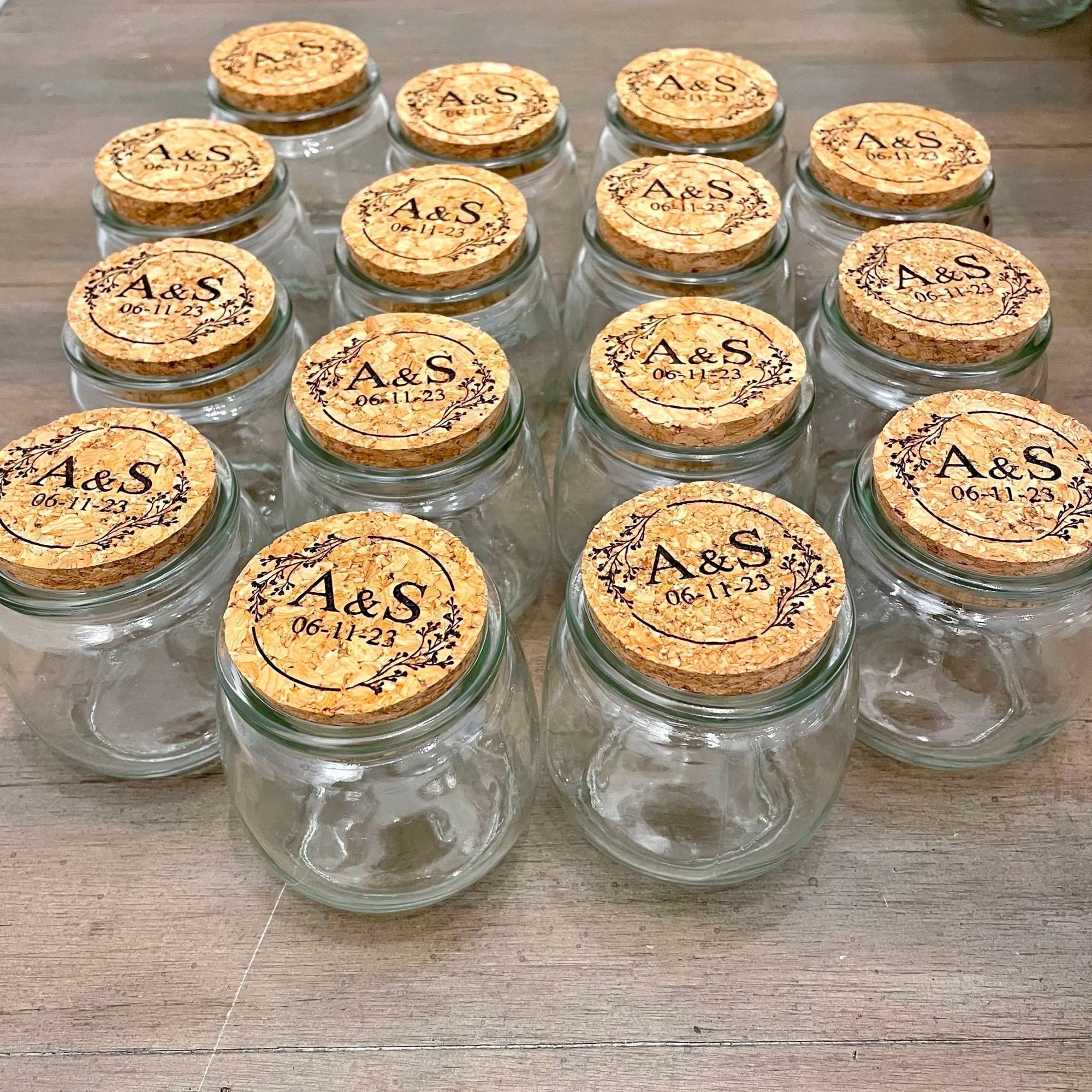Mini Jam Jar, Small Glass Jar with Airtight Lids for Wedding Favours